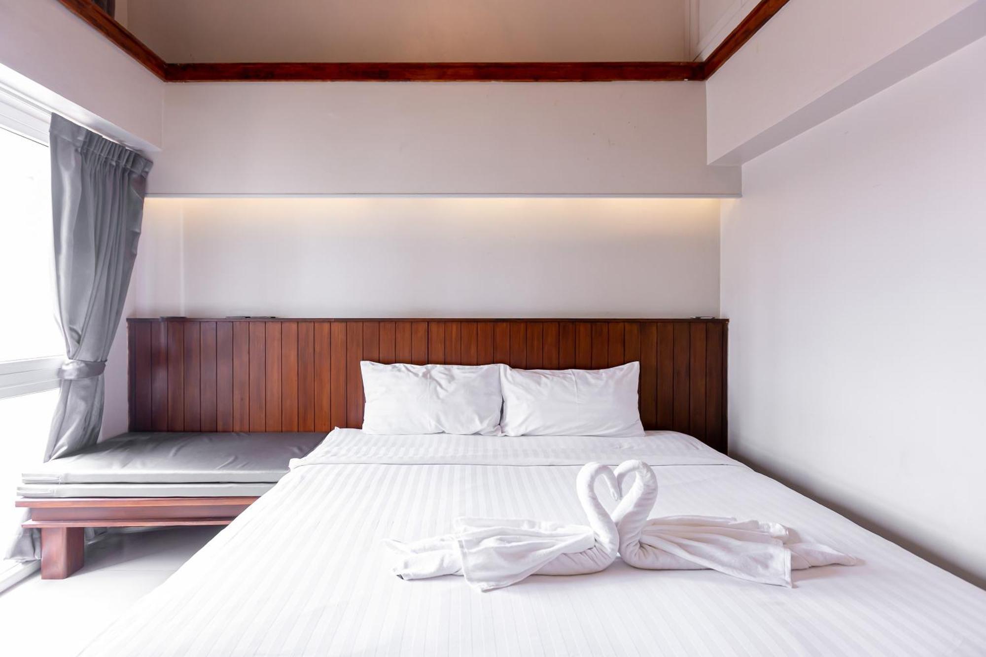 A Room Bangkok Sathorn Εξωτερικό φωτογραφία