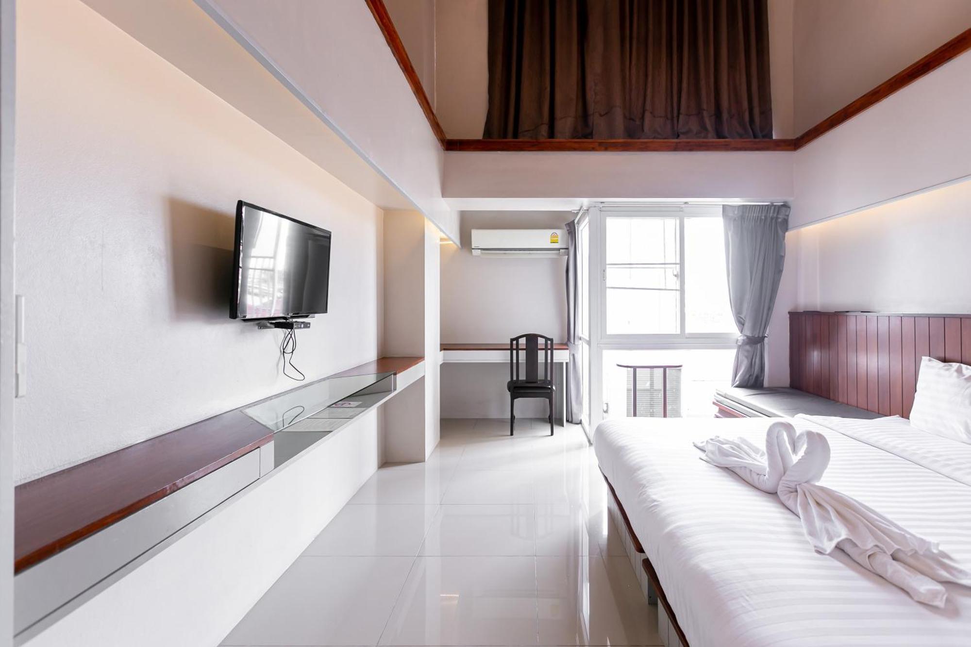 A Room Bangkok Sathorn Εξωτερικό φωτογραφία