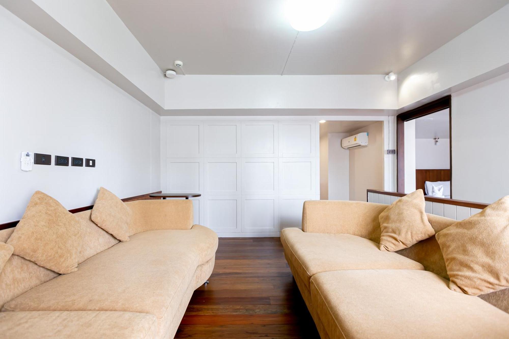 A Room Bangkok Sathorn Εξωτερικό φωτογραφία