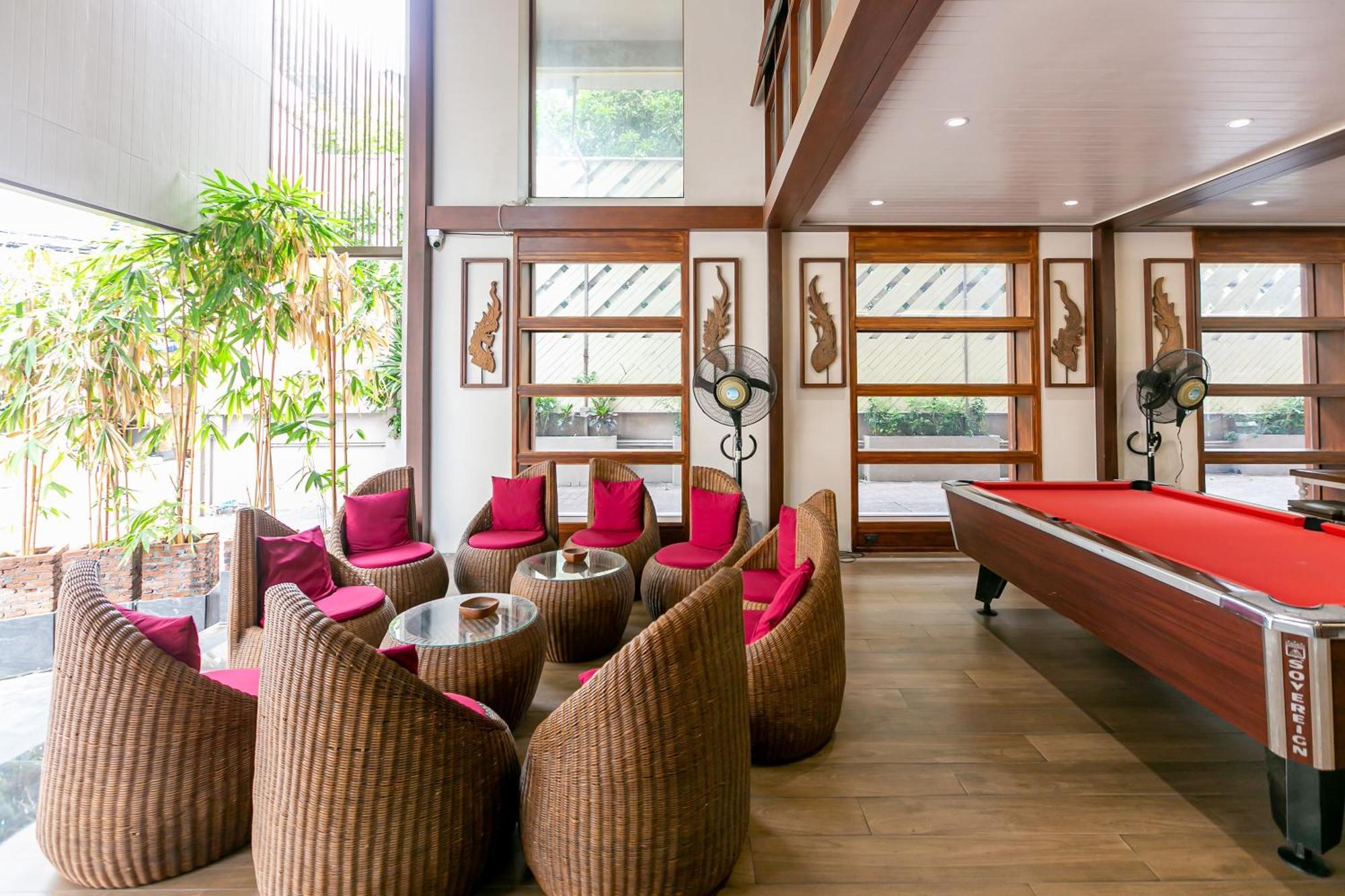 A Room Bangkok Sathorn Εξωτερικό φωτογραφία