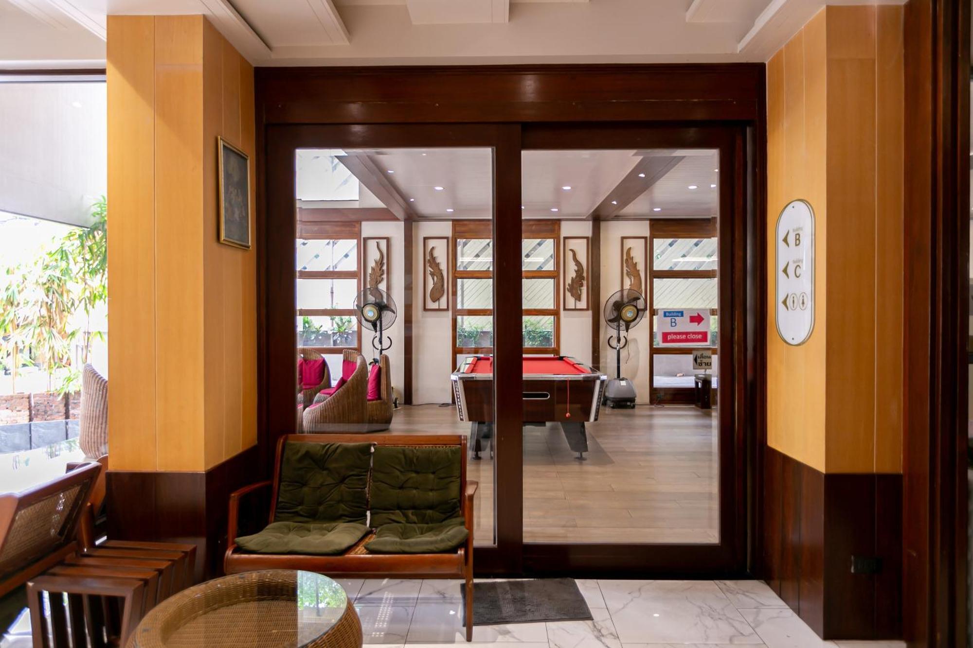 A Room Bangkok Sathorn Εξωτερικό φωτογραφία