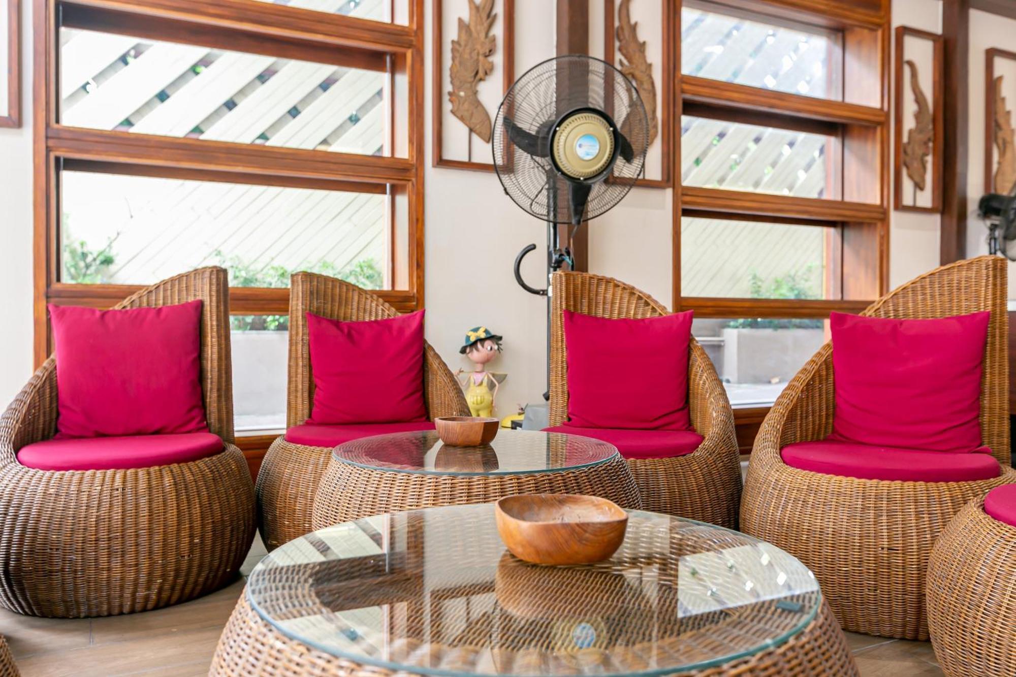 A Room Bangkok Sathorn Εξωτερικό φωτογραφία