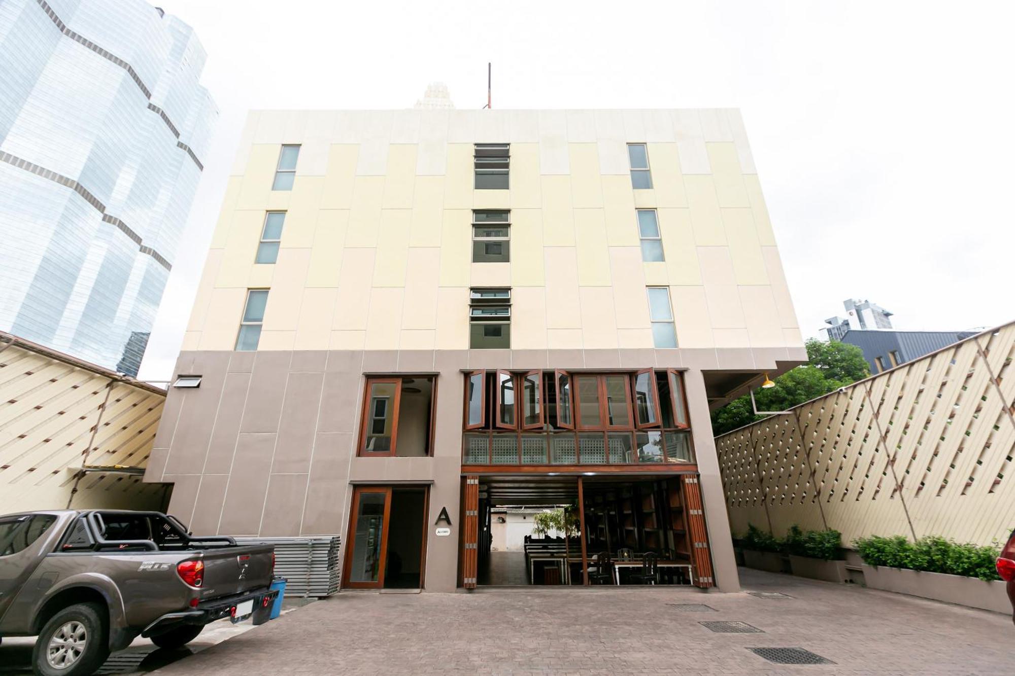 A Room Bangkok Sathorn Εξωτερικό φωτογραφία