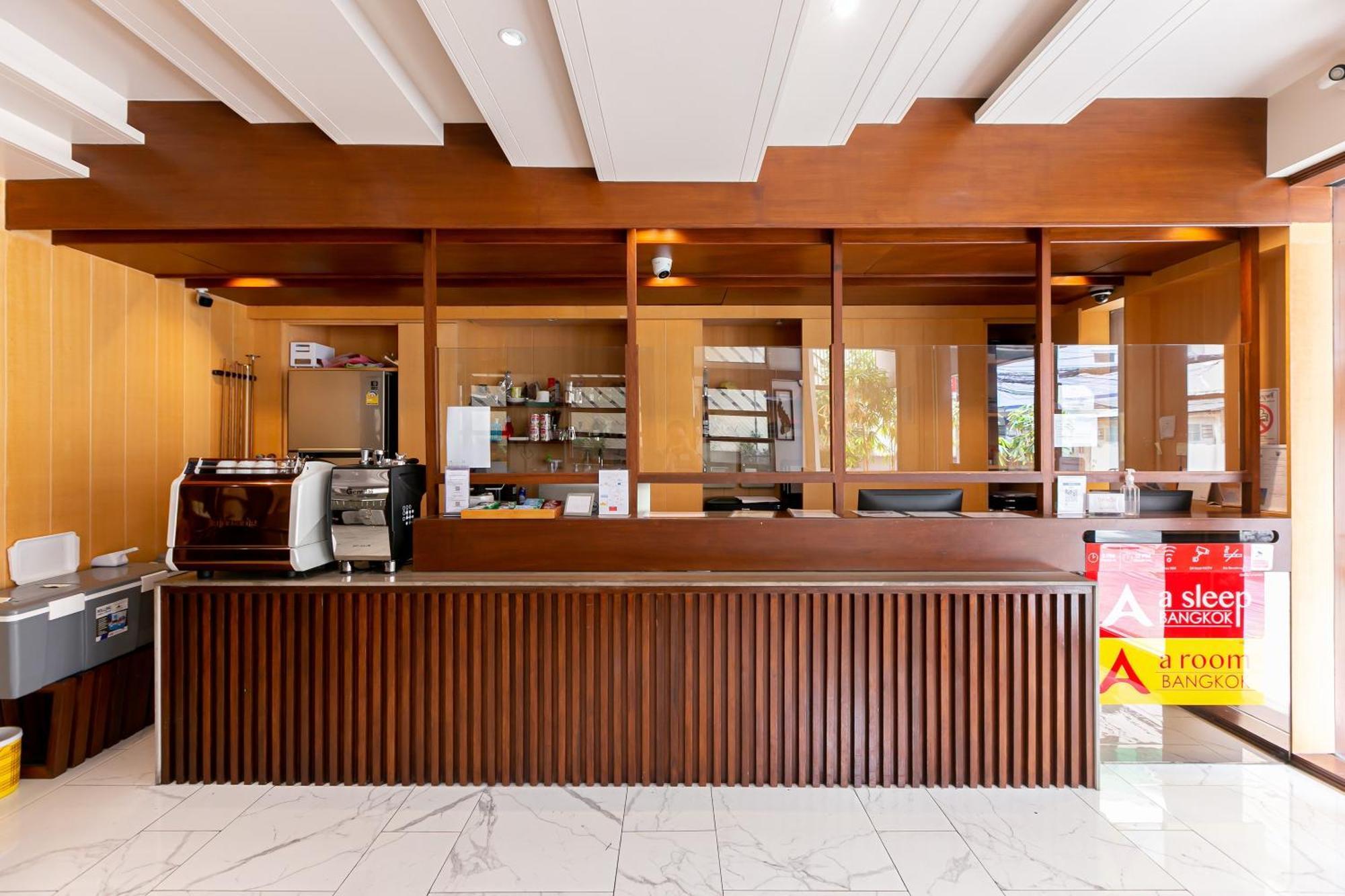 A Room Bangkok Sathorn Εξωτερικό φωτογραφία