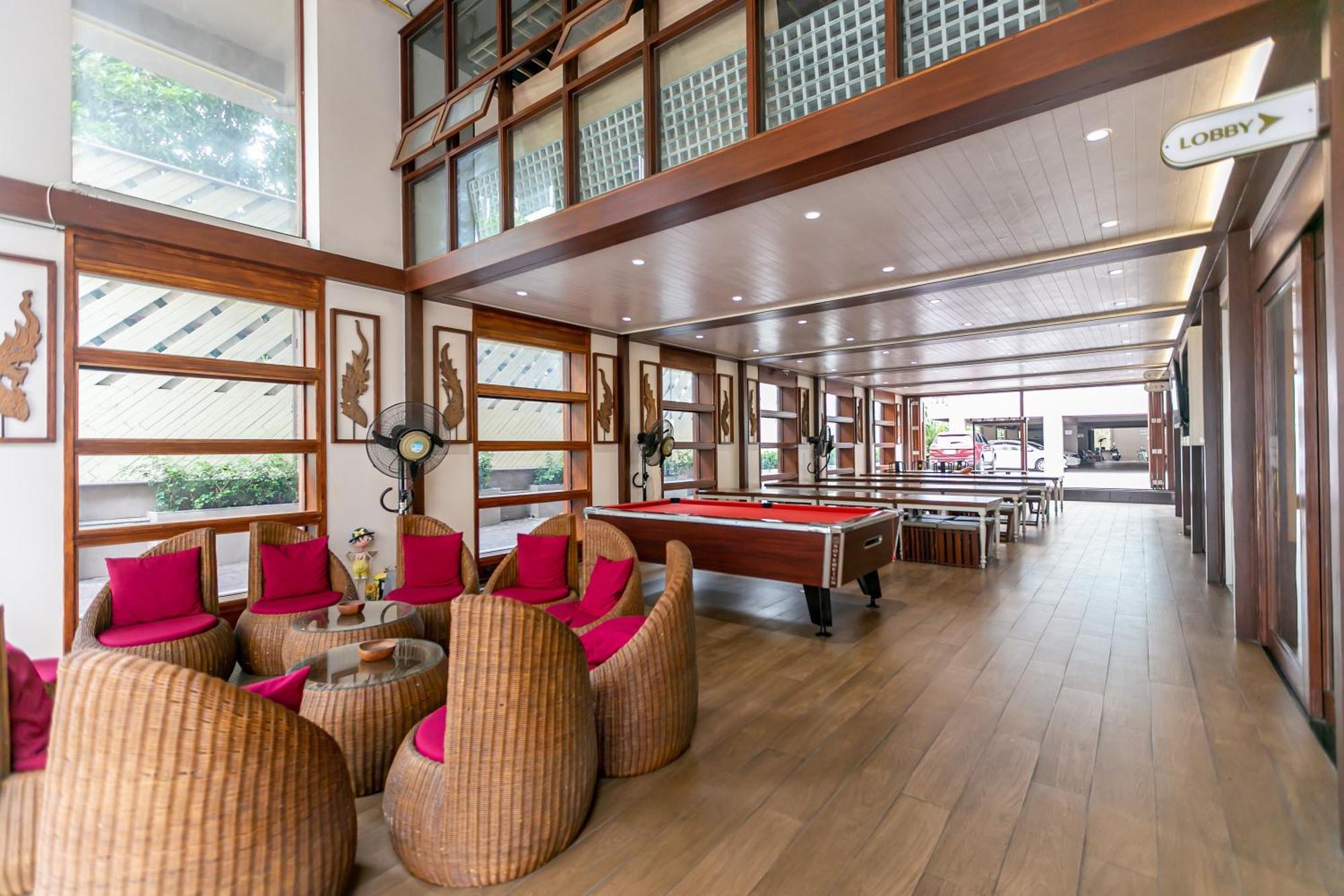 A Room Bangkok Sathorn Εξωτερικό φωτογραφία